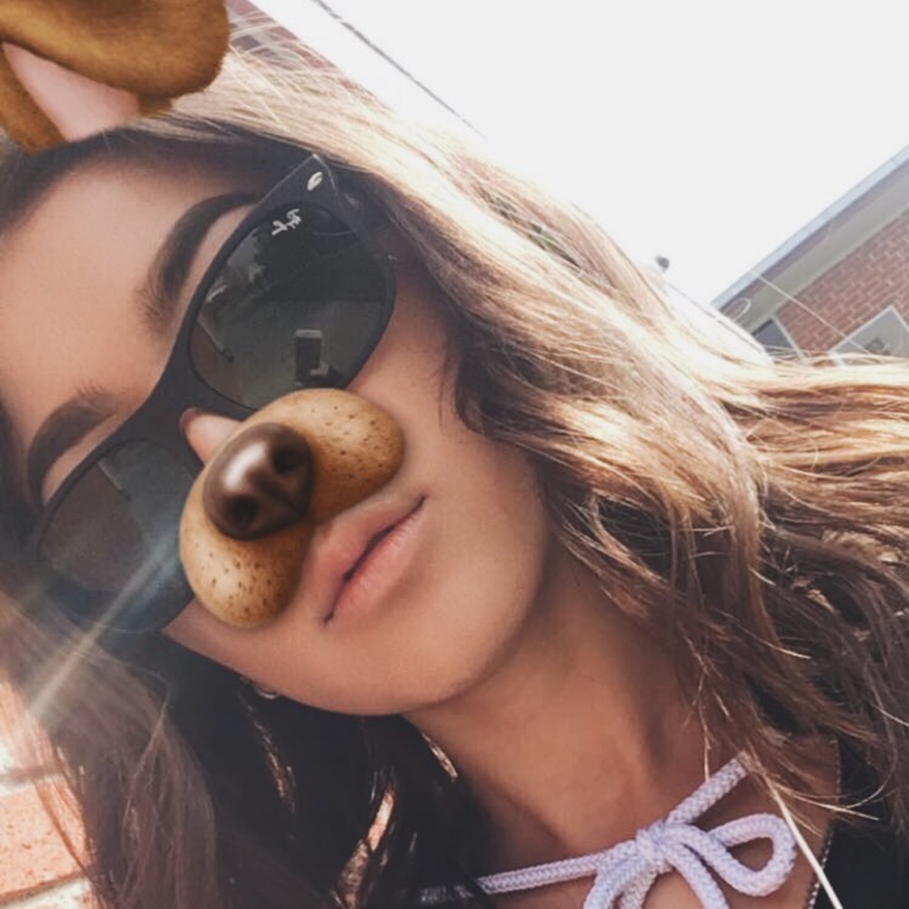 Meet your Posher, Elyssa