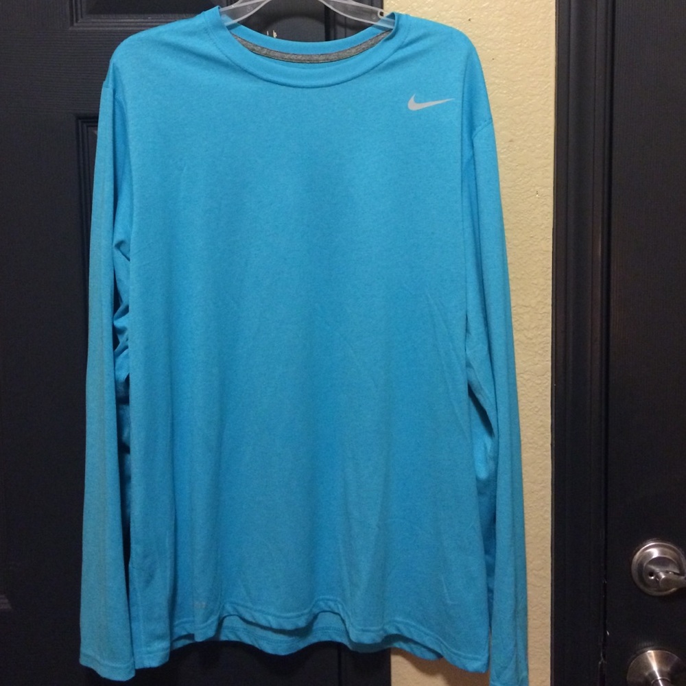 Nike DRIFIT Long Sleeve Shirt