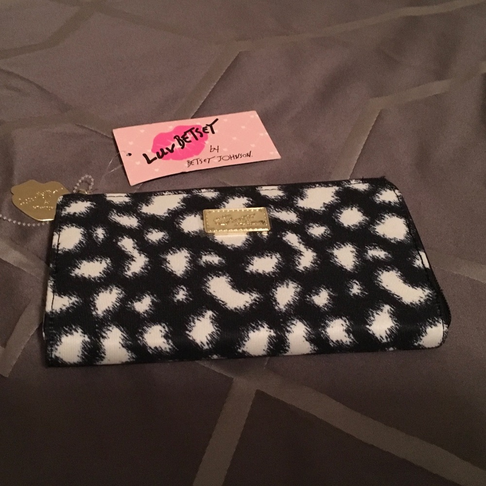 New Luv Betsey by Betsey Johnson Wallet