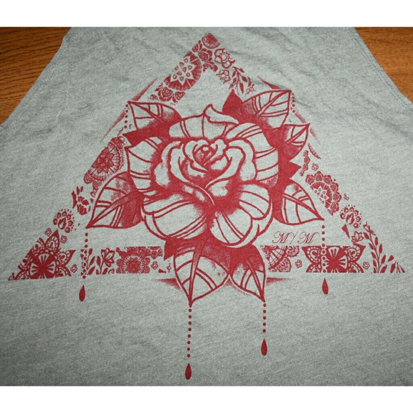 Bleeding Flower Graphic Halter Neck Tank NWT - Picture 2 of 4