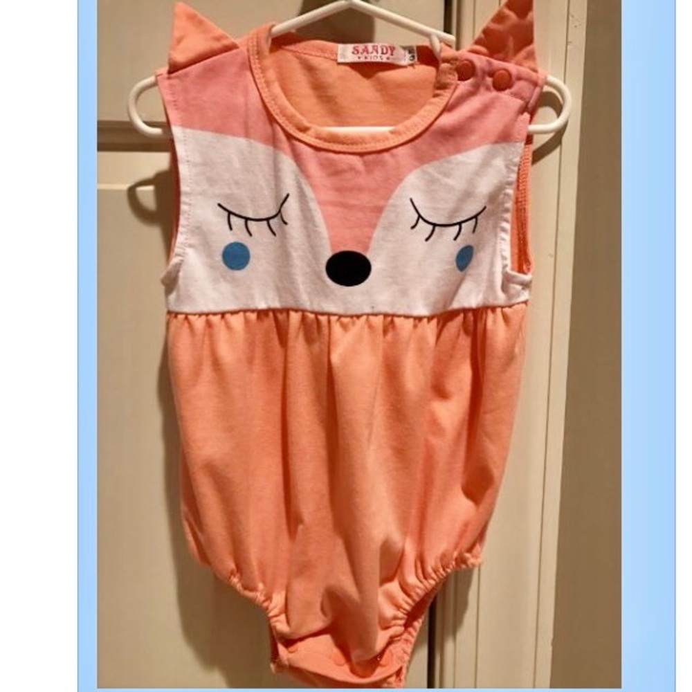 So cute fox onesie!