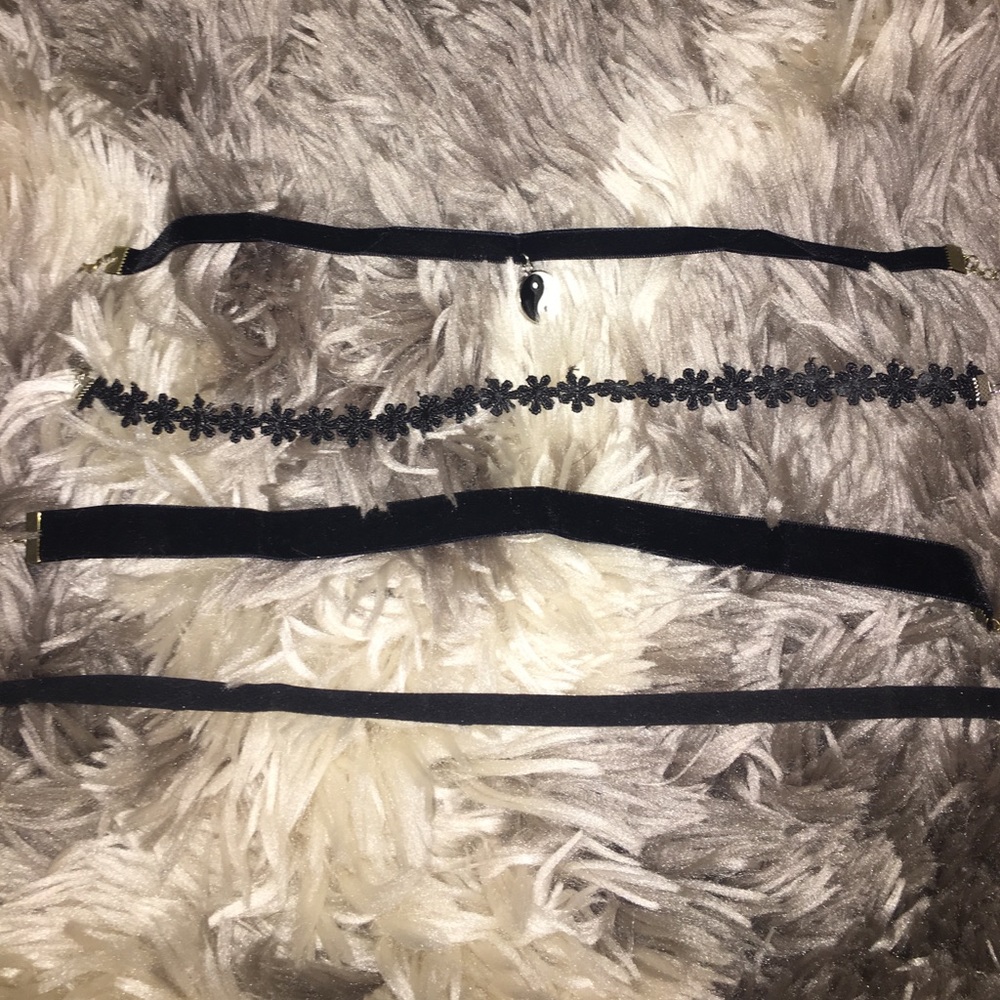 Chokers!