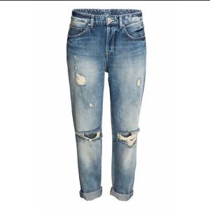 H&M distressed boyfriend jean