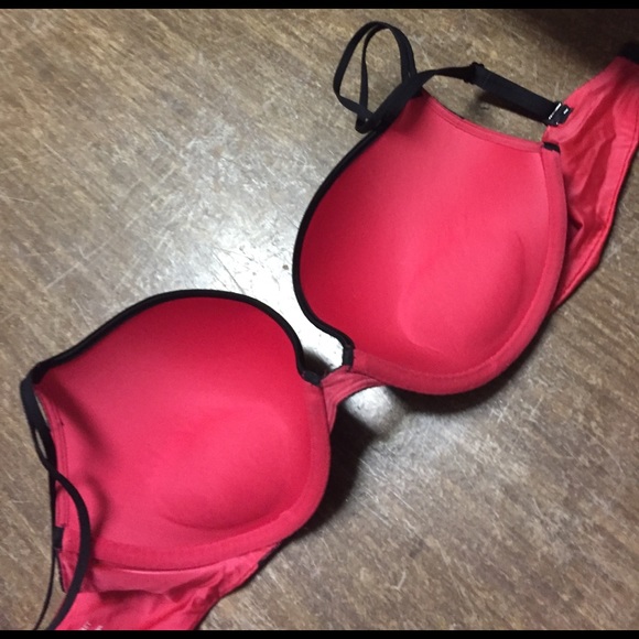 Sexy Red Push-Up Bra - Picture 2 of 4