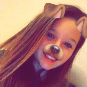 Meet your Posher, Isabelle