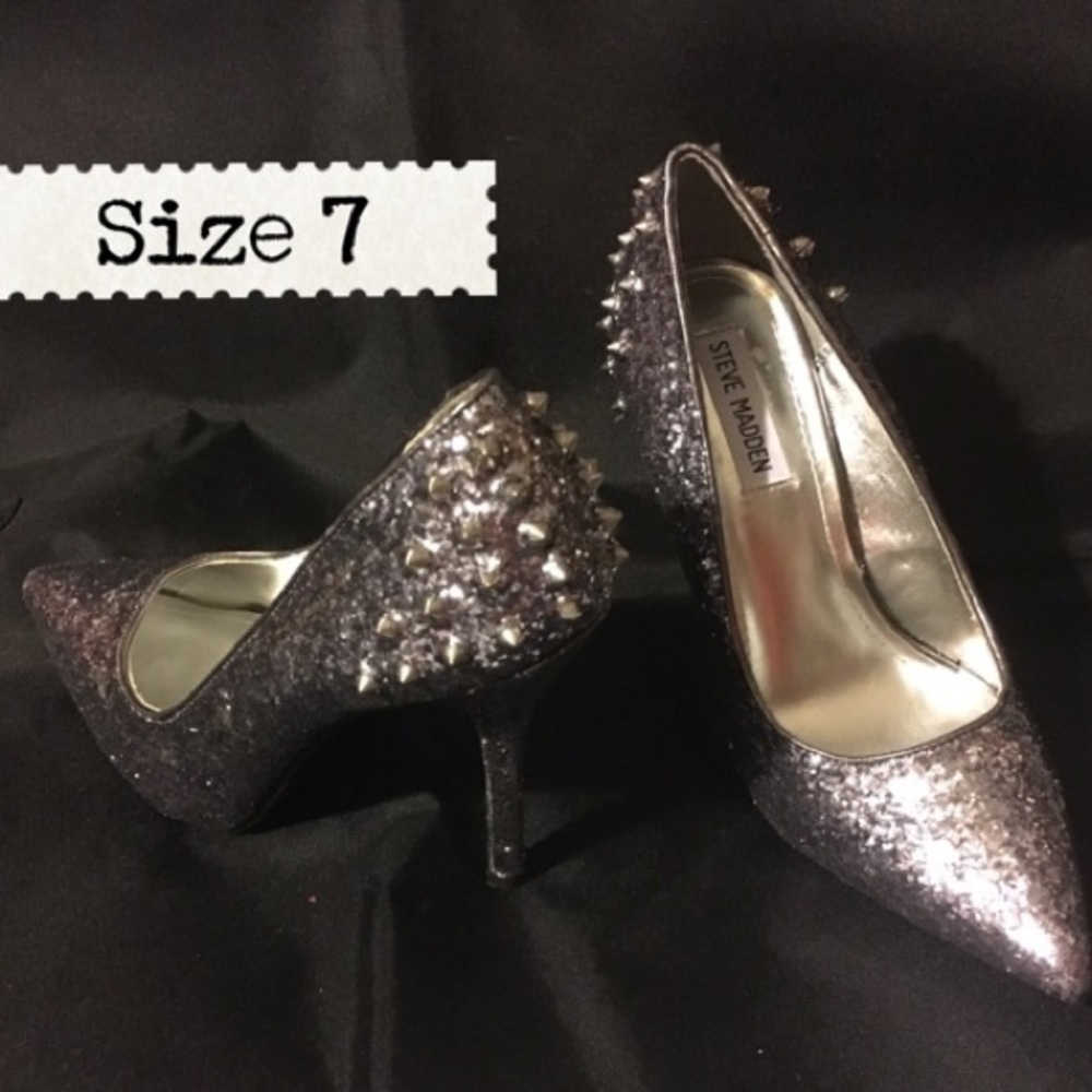 Steve Madden Spikes and Glitter Pumps 👠