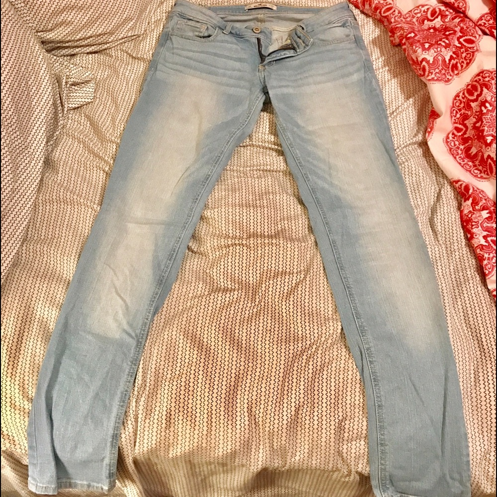 Hollister light wash jeans