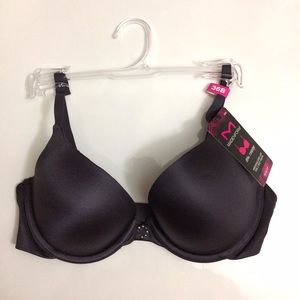 🎉SOLD!🎉$38 Maidenform Push-up Bra black demi 36B
