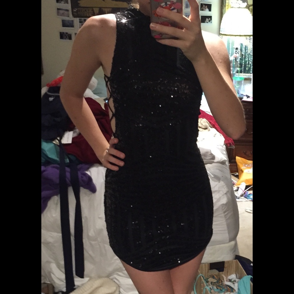 LF NWT sparkly lace up night dress
