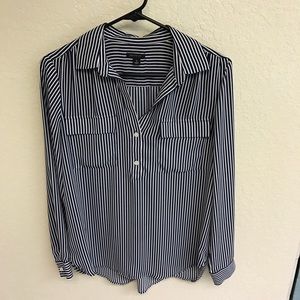 Ann Taylor Striped Camp Shirt. NAVY & WHITE 🇺🇸