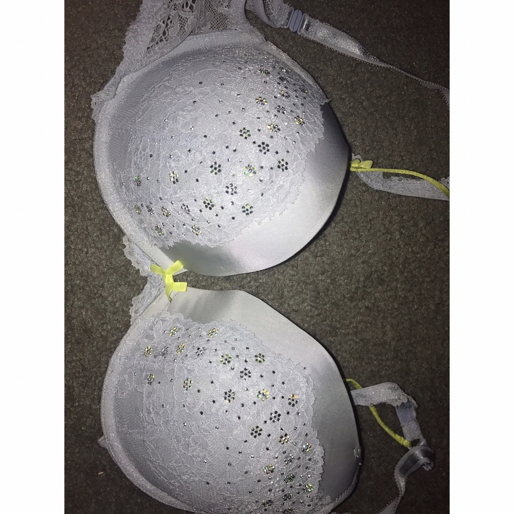 Victoria secret bra