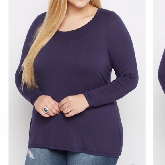 Plus Navy Scoop Neck Top - Picture 2 of 3