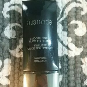Laura Mercier Smooth Finish Foundation Ivory