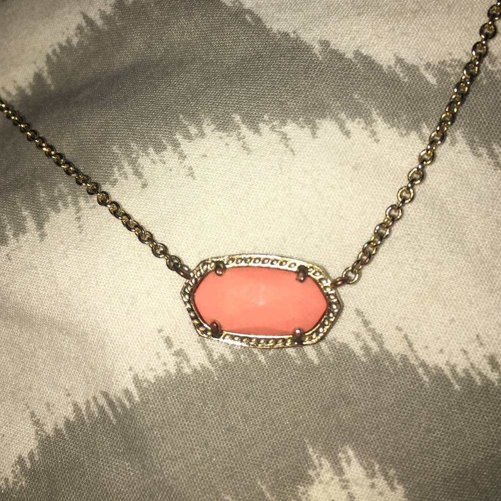 Short Kendra Scott Necklace