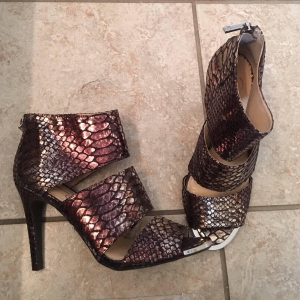 Price reduced! Jessica Simpson EUC