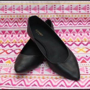 Old Navy pointy flats size 7