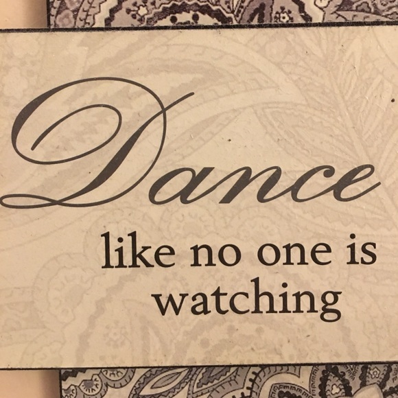 Meet your Posh Ambassador, Lori‼️ - Picture 3 of 8