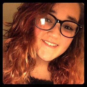 Meet your Posher, April