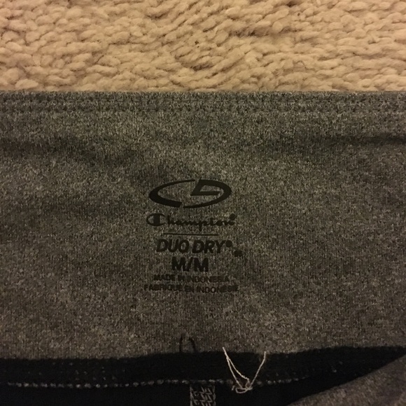 Champion compression shorts - Picture 2 of 2