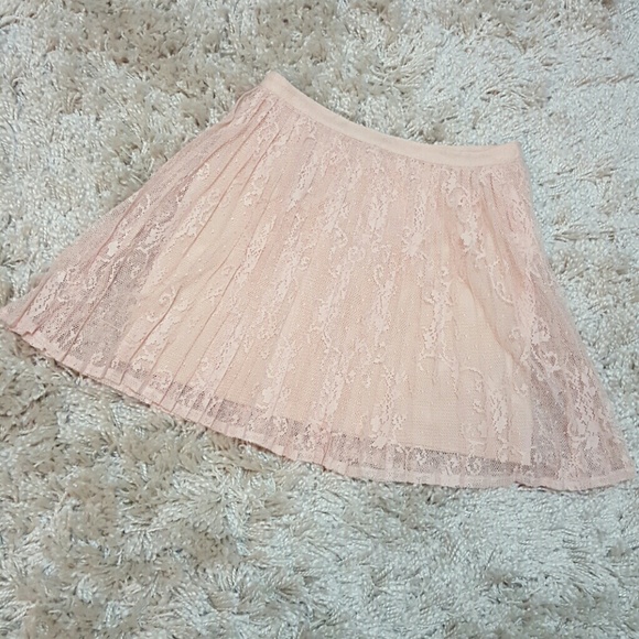 Forever 21 Dresses & Skirts - Pink Lace Skirt