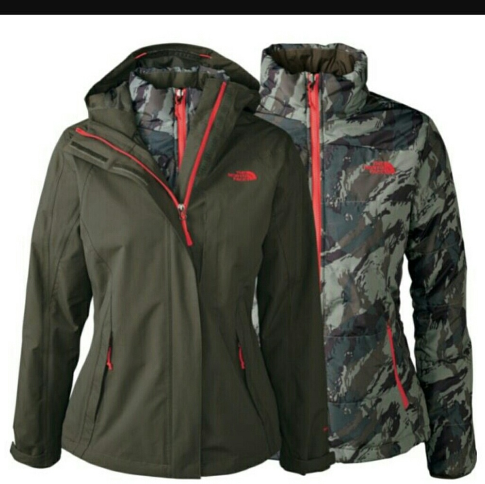 SOLD NWOTCamo/Coral Northface Triclimate Jacket L