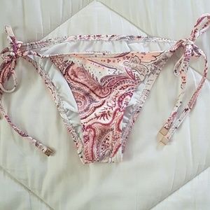 NWOT Victoria's Secret bikini bottoms