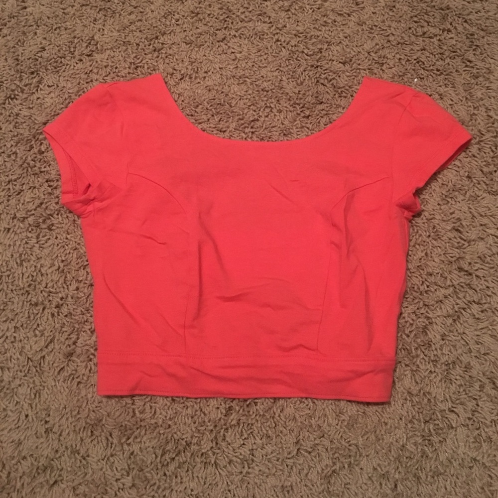 Nollie Crop Top