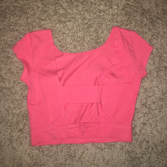 Nollie Crop Top - Picture 2 of 3