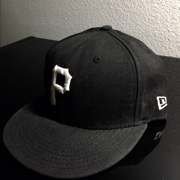 Men's Pittsburgh Pirates New Era Hat - Picture 3 of 4
