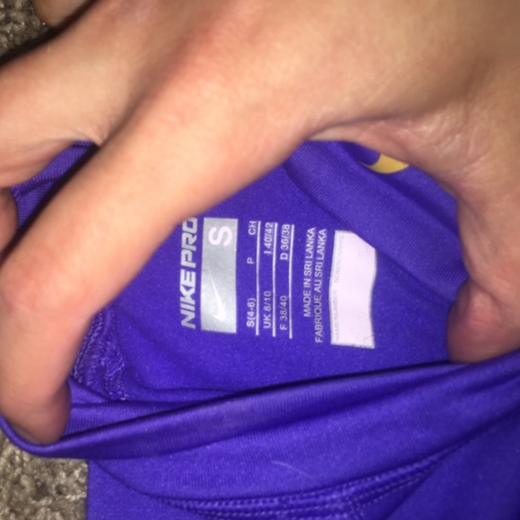 Nike Pro Top - Picture 3 of 3