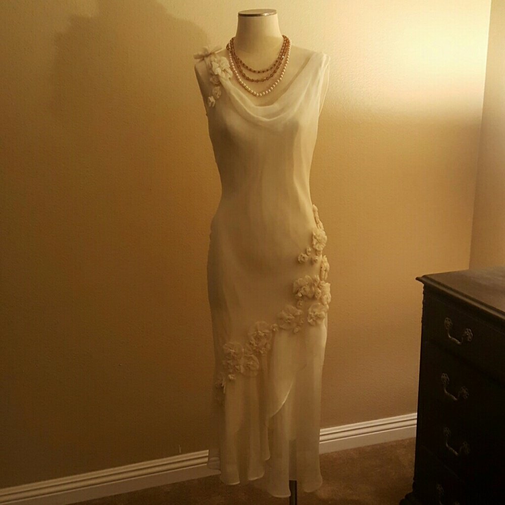 Beautiful Cream Wedding/Evening Dress PRICE FIRM