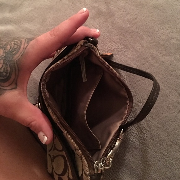 Coach Wristlet - Picture 2 of 4