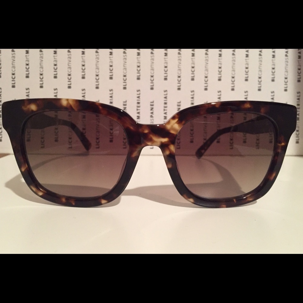 MCM Sunglasses- MCM610S