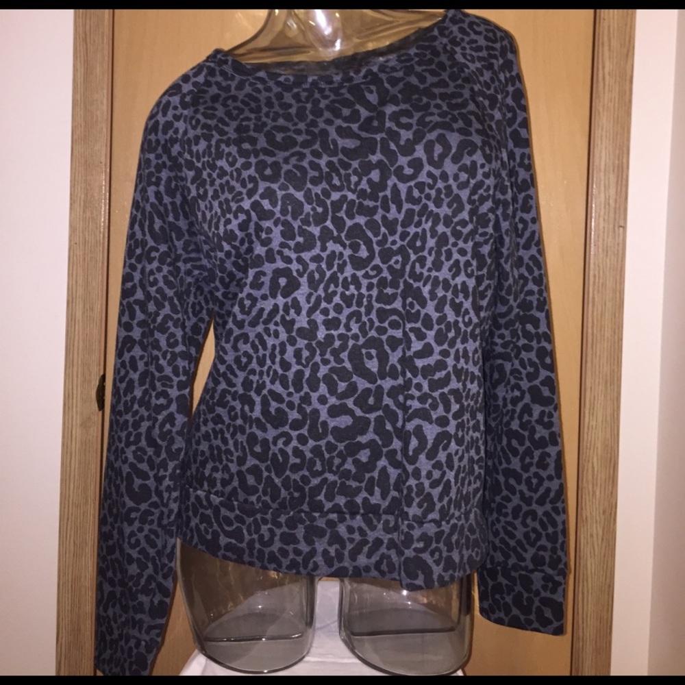 Leopard Print L/S Top Size XL