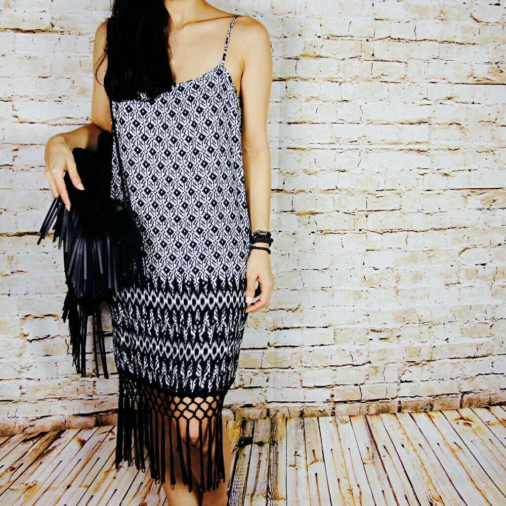 ❌SOLD ❌ [Style London] Printed Festival Dress 🎸🎶 - Picture 8 of 8