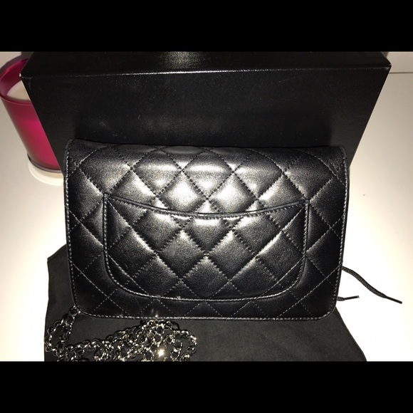 Authentic Chanel Woc - Picture 2 of 4