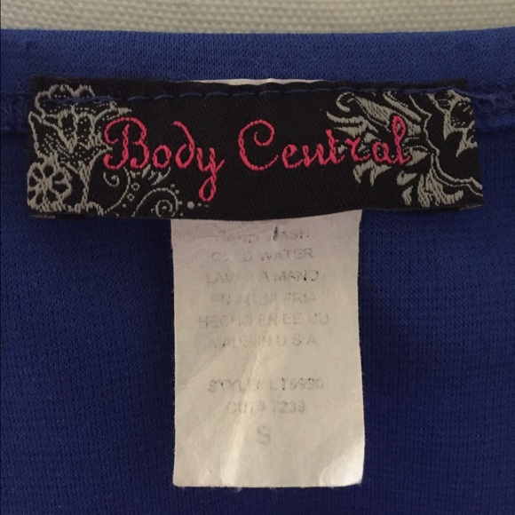 Body Central Blue Button Up Crop Top - Picture 3 of 3