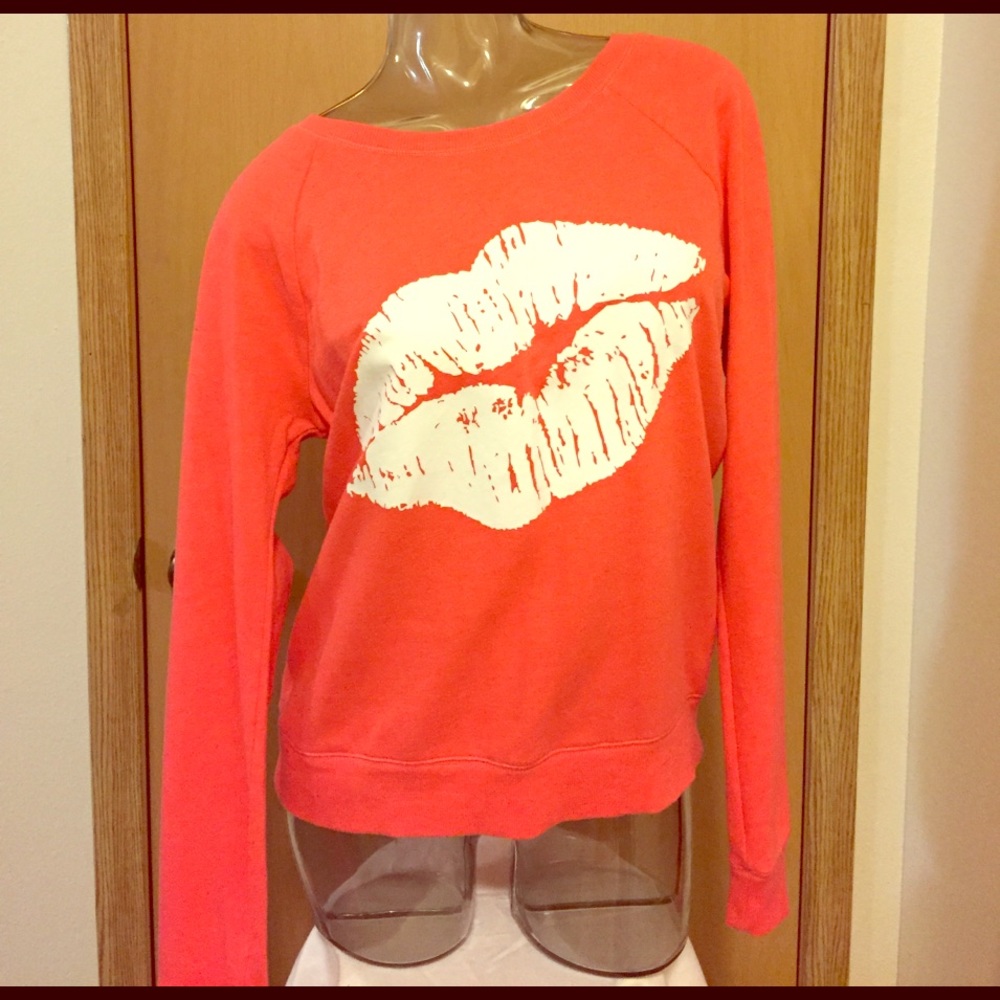 Victoria's Secret Kiss Sweater Size M