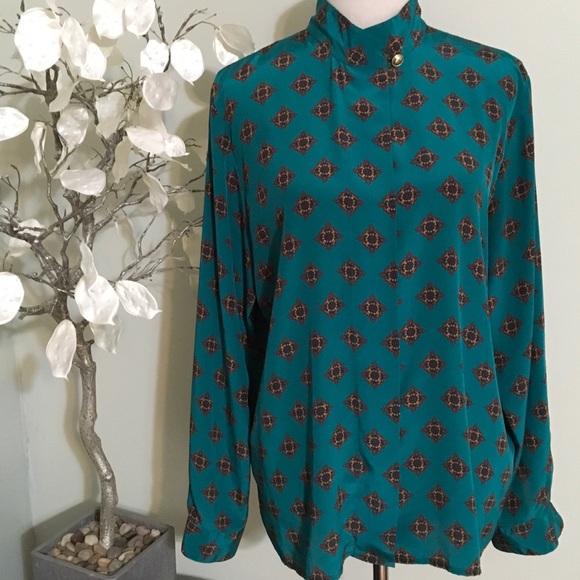 JoS.A.BANK Tops - JoS.A. BANK BLOUSE