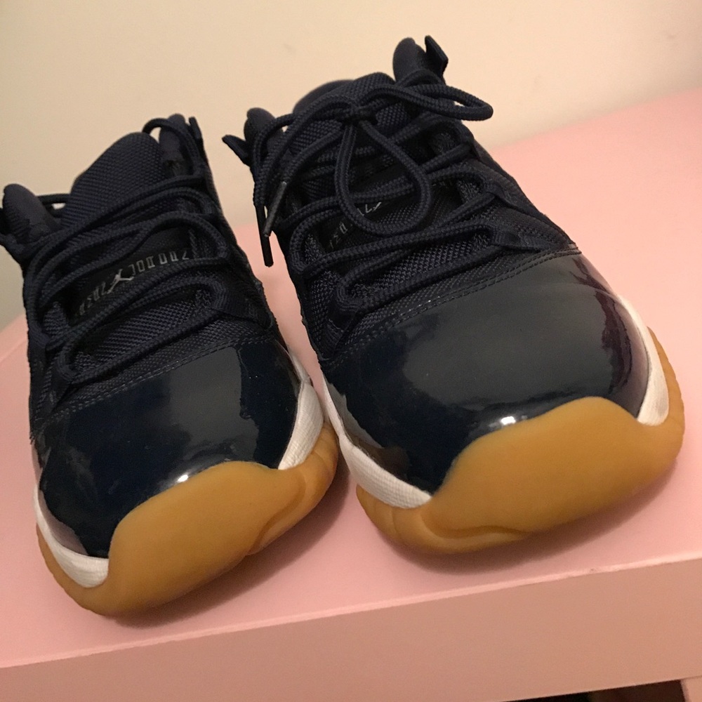 Jordan 11 lows