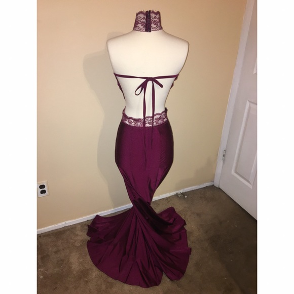 Open back evening gown - Picture 3 of 8