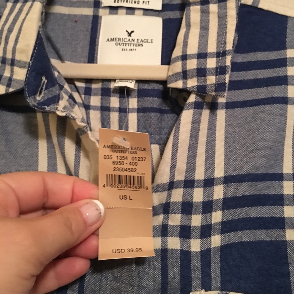 AE Flannel boyfriend fit - Picture 2 of 3