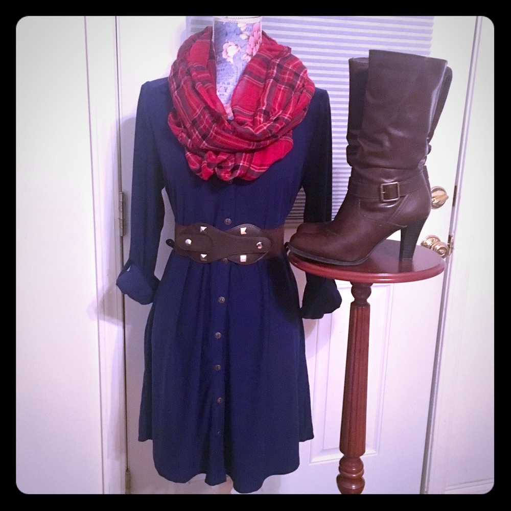 👄Stylishly Sexy Navy Blue Dress! Sz Lrg👄