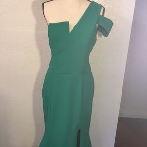 Nicole bakti dress size xl green one shoulder