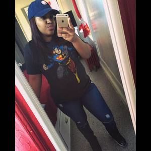 Meet your Posher, Mariela