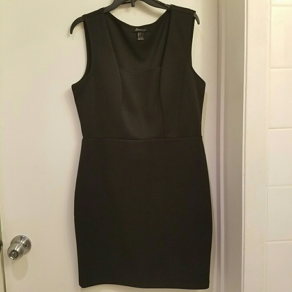 🎉FINAL PRICE🎉 BRAND NEW Black Dress