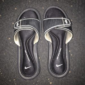 Woman's Nike slides