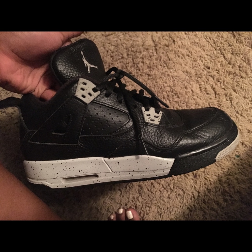 Jordan 4's