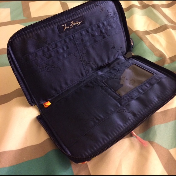 Vera Bradley zip around wallet - Picture 2 of 3