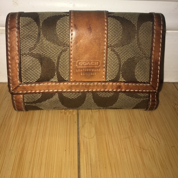 Brown and tan coach Wallet! - Picture 1 of 4
